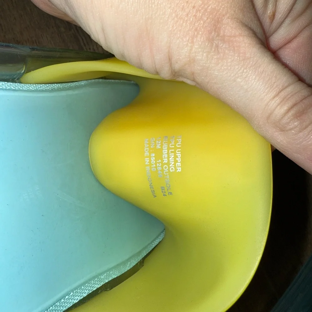 Tory Burch Jelly Sandals - Picture 5 of 5